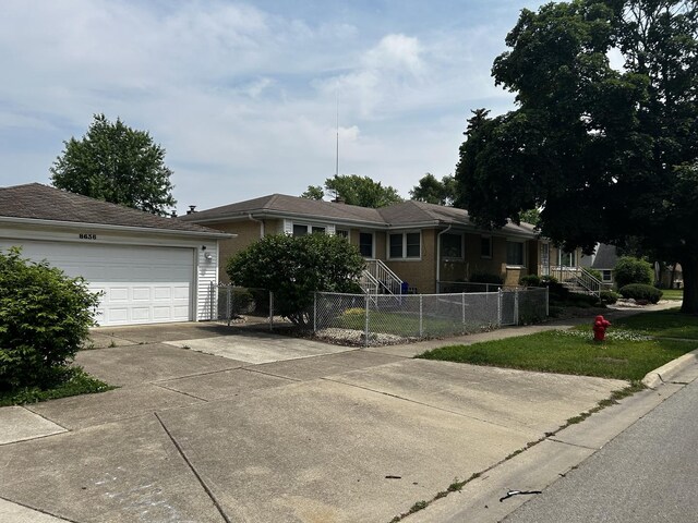 8636 40th St, Lyons, IL 60534 - photo 3