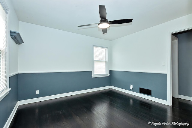 482 S Alfred Ave, Elgin, IL 60123 - unfurnished room featuring a ceiling fan and wood finished floors