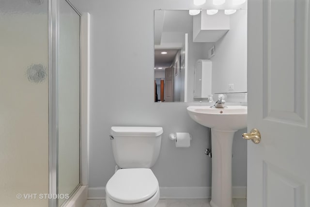 10603 Royal Porthcawl Dr, Naperville, IL 60564 - full bathroom featuring a shower stall and toilet