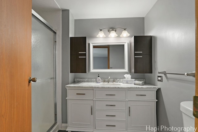 7 Kensington Ct, Streamwood, IL 60107 - full bathroom with a shower stall and vanity