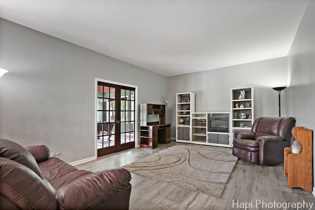 7 Kensington Ct, Streamwood, IL 60107 - living room with french doors and wood finished floors