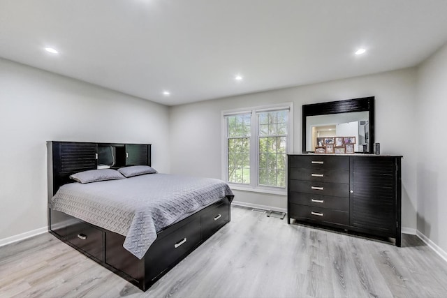 206 Country Ln, Des Plaines, IL 60016 - bedroom with light wood finished floors and recessed lighting