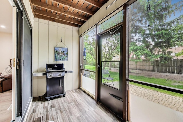 206 Country Ln, Des Plaines, IL 60016 - sunroom with beam ceiling