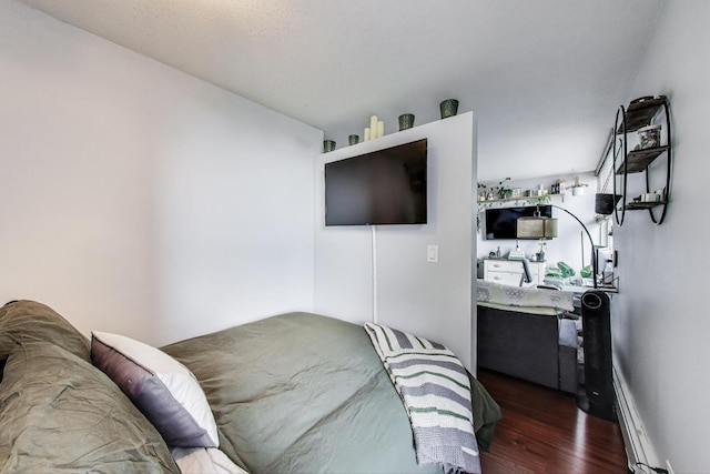 3033 N Sheridan Rd Unit 602, Chicago, IL 60657 - bedroom with wood finished floors