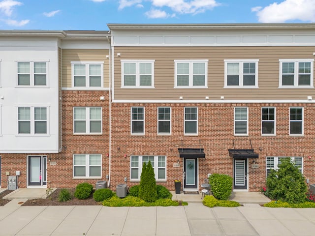 6308 Main St, Woodridge, IL 60517 - townhome / multi-family property with brick siding