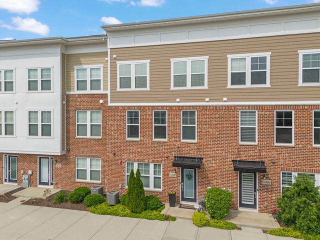 6308 Main St, Woodridge, IL 60517 - townhome / multi-family property with brick siding
