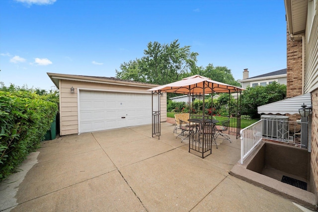 7542 Mason Ave, Burbank, IL 60459 - view of detached garage