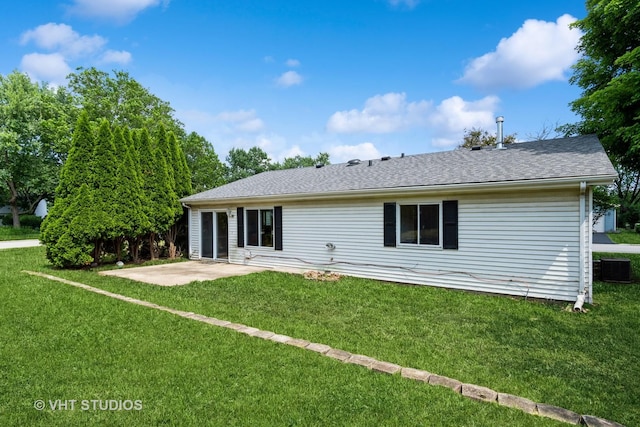 5S730 Malibu Ln, Naperville, IL 60540 - back of property with a patio area and a yard