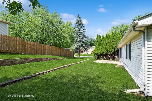 5S730 Malibu Ln, Naperville, IL 60540 - view of yard