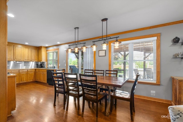 189 Cross St, Sugar Grove, IL 60554 - dining area featuring light wood-style flooring, ornamental molding, and recessed lighting