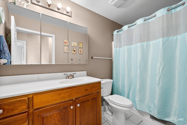 189 Cross St, Sugar Grove, IL 60554 - full bathroom with tile patterned flooring, vanity, and curtained shower