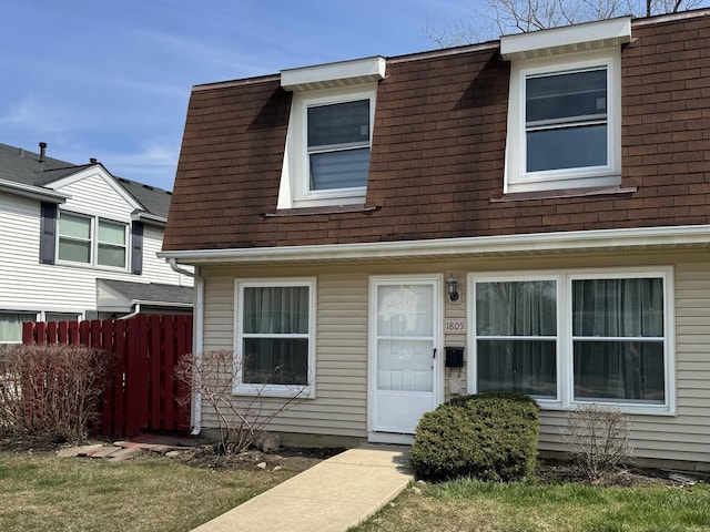 1805 Marquette Ln, Hoffman Estates, IL 60169 - view of front facade featuring a shingled roof