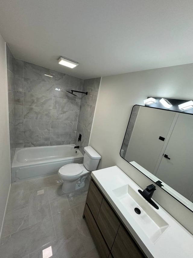 1805 Marquette Ln, Hoffman Estates, IL 60169 - bathroom with vanity and bathing tub / shower combination