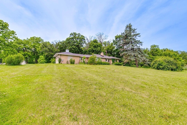 38W333 Oakwood Dr, Saint Charles, IL 60175 - view of grassy yard