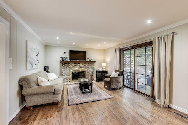 4116 N Terramere Ave, Arlington Heights, IL 60004 - living area featuring wood-type flooring, a fireplace, crown molding, and recessed lighting