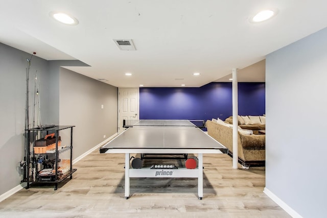 4116 N Terramere Ave, Arlington Heights, IL 60004 - game room featuring light wood-style floors and recessed lighting