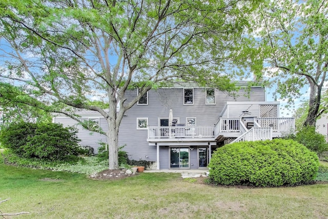 4116 N Terramere Ave, Arlington Heights, IL 60004 - rear view of house with a wooden deck and a yard