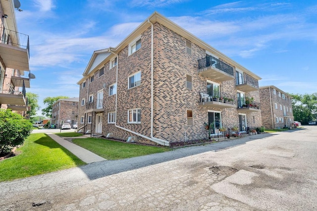 5848 W 76th Pl N Unit 203, Burbank, IL 60459 - view of property