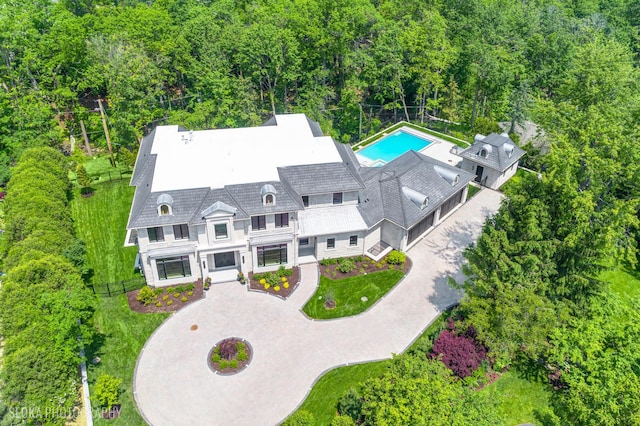 219 Lincoln Dr, Glencoe, IL 60022 - view of subject property featuring a pool