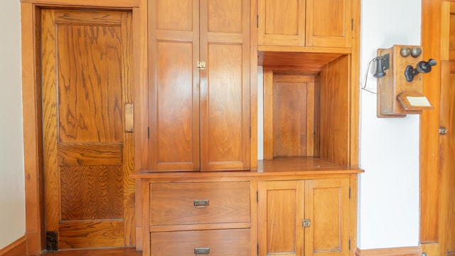 531 E Joliet St, Crown Point, IN 46307 - detailed view
