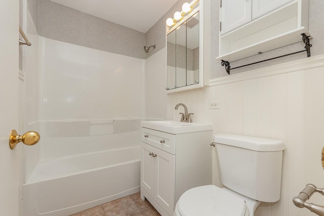 609 Oakwood Dr, Grayslake, IL 60030 - bathroom featuring vanity, shower / washtub combination, and tile patterned floors