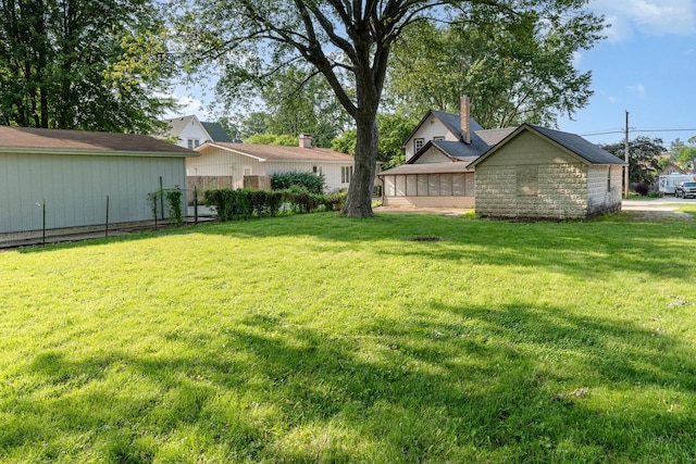 432 E Elm St, Sycamore, IL 60178 - view of yard