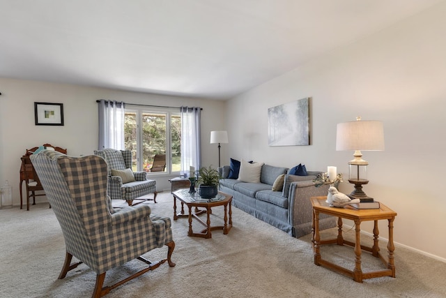 912 Eden Dr, Schaumburg, IL 60195 - carpeted living room featuring baseboards