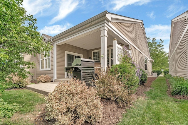 739 Pleasant Dr, Shorewood, IL 60404 - rear view of house