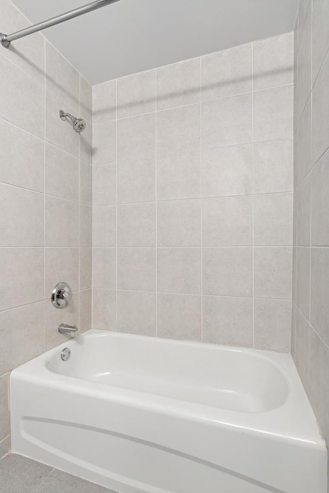 6 S Laflin St Unit 607, Chicago, IL 60607 - bathroom with washtub / shower combination and tile patterned floors