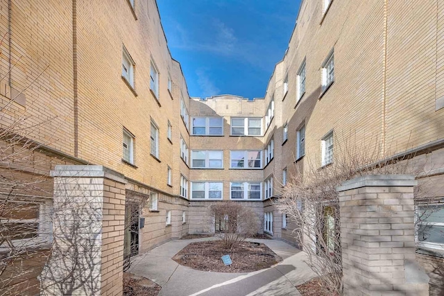 4752 N Albany Ave Unit 3, Chicago, IL 60625 - view of building exterior