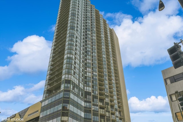 111 W Maple St Unit 2803, Chicago, IL 60610 - view of property