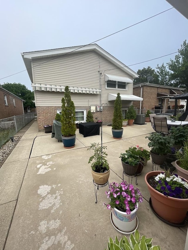 10752 S S Ave E, Chicago, IL 60617 - view of patio