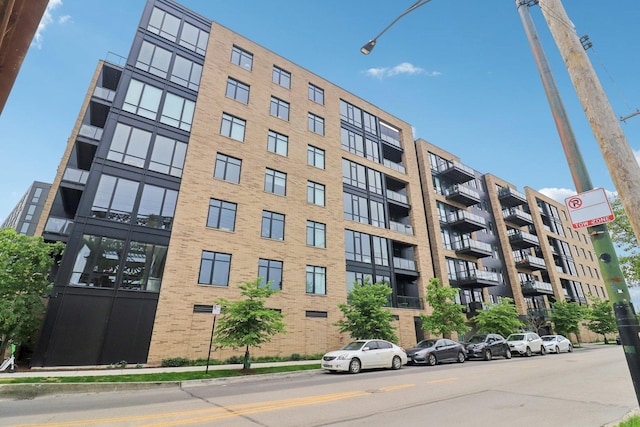 1701 W Webster Ave Unit 512, Chicago, IL 60614 - view of apartment building / complex
