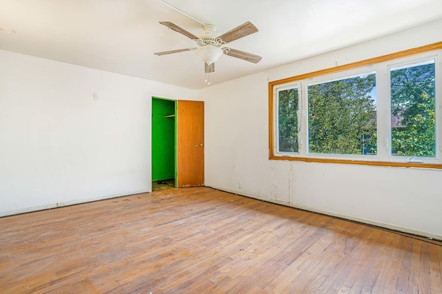 17 Michael Rd, Park Forest, IL 60466 - spare room with light wood-style floors and ceiling fan