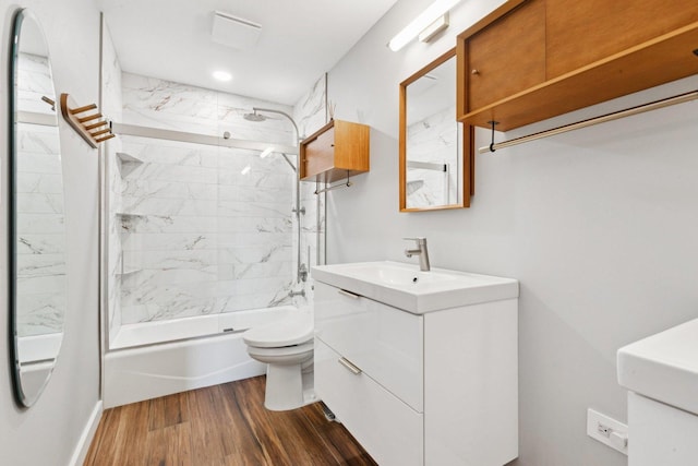 2511 W Moffat St Unit 501, Chicago, IL 60647 - full bath with vanity, tub / shower combination, and wood finished floors