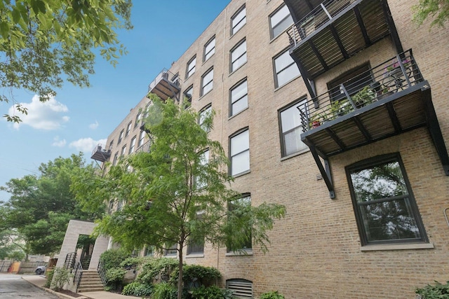 2511 W Moffat St Unit 501, Chicago, IL 60647 - view of apartment building / complex