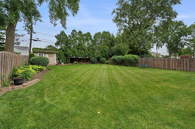 601 W Crockett Ave, Elmhurst, IL 60126 - fenced backyard with a shed