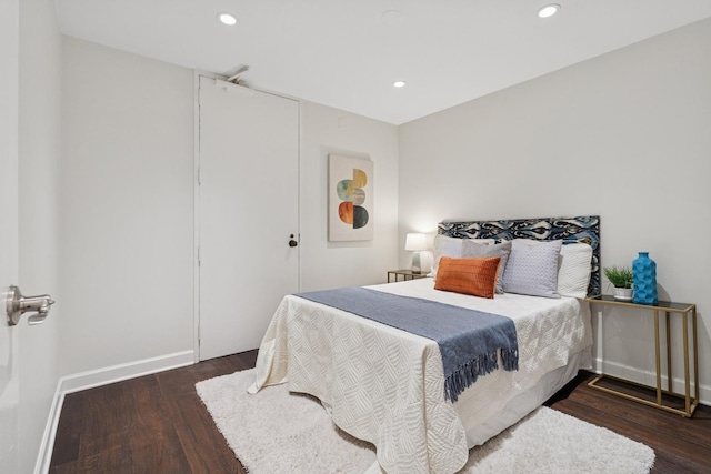 680 N Lake Shore Dr Unit 321, Chicago, IL 60611 - bedroom featuring wood finished floors and recessed lighting