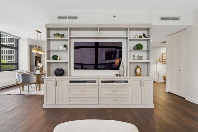 680 N Lake Shore Dr Unit 321, Chicago, IL 60611 - bar area with dark wood finished floors and a chandelier