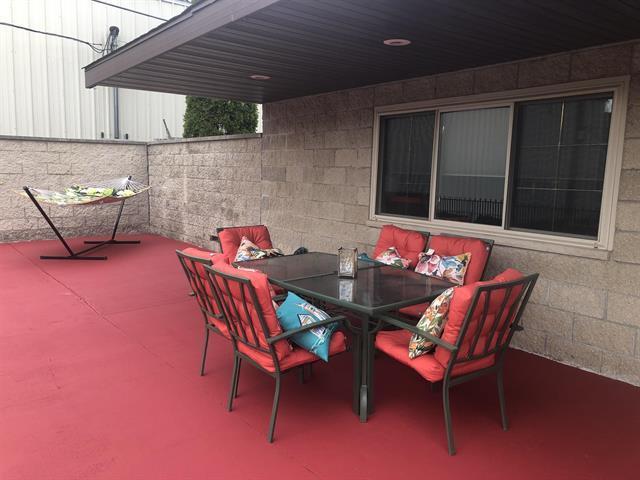 5918 Park Ridge Rd, Loves Park, IL 61111 - view of patio with outdoor dining area
