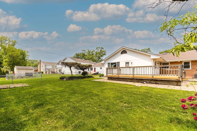 1011 Pendleton Pl, Mount Prospect, IL 60056 - view of yard featuring a wooden deck