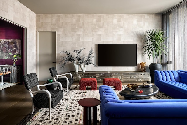 1550 N Clark St Unit 302, Chicago, IL 60610 - living area featuring wood finished floors