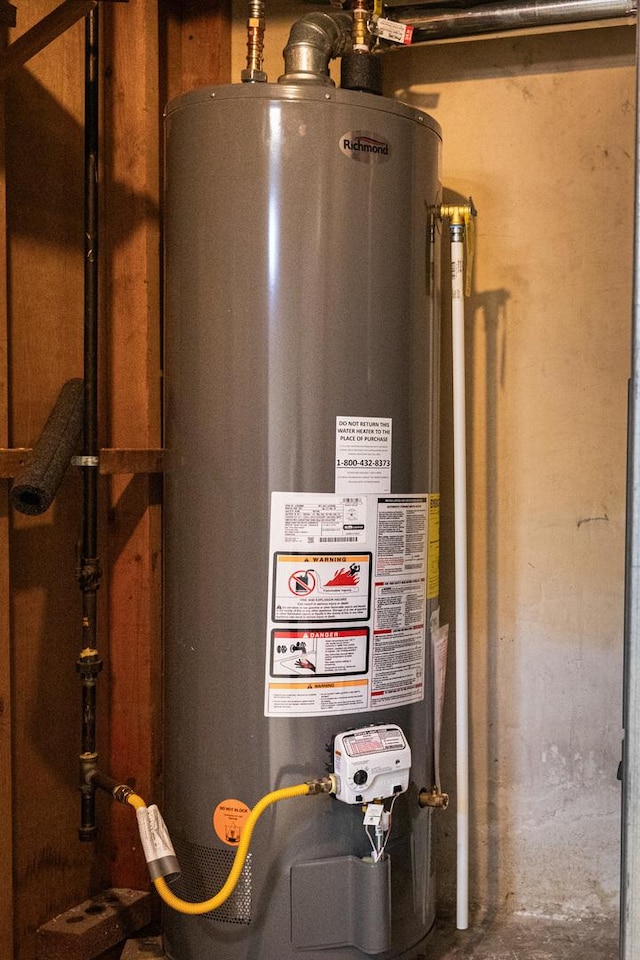 7356 N Nora Ave, Niles, IL 60714 - utility room featuring water heater