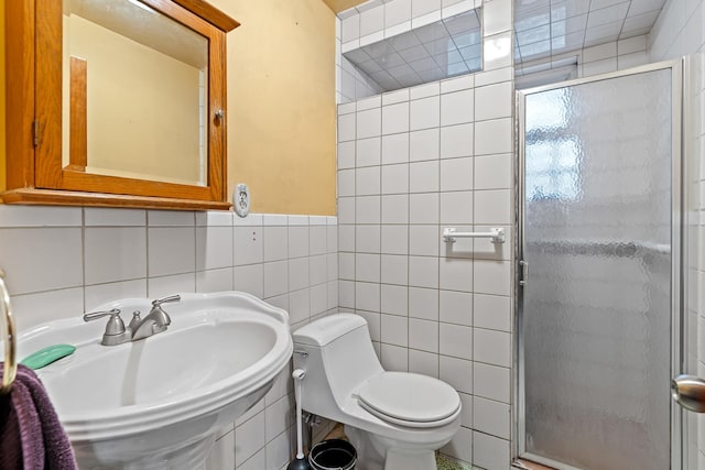 3609 S Leavitt St, Chicago, IL 60609 - full bath with tile walls and a shower stall