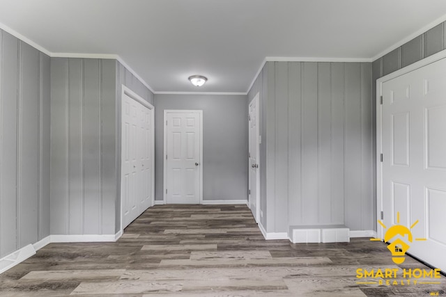 9019 S Justine St, Chicago, IL 60620 - corridor featuring wood finished floors and crown molding