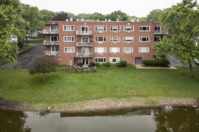 101 N Peartree Ln Unit 101, Arlington Heights, IL 60004 - view of apartment building / complex with a water view