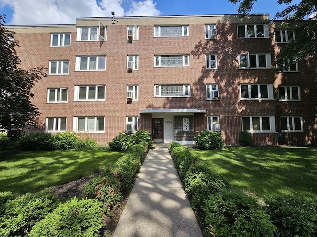 7204 Oak Ave Unit 3Nw, River Forest, IL 60305 - photo 1