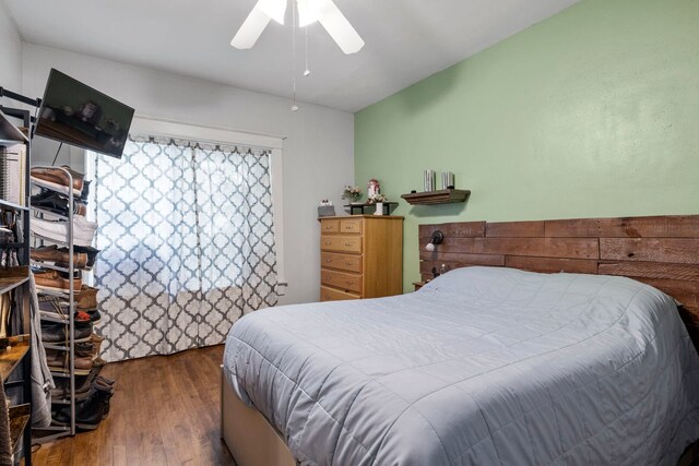 808 Glenwood Ave, Joliet, IL 60435 - bedroom with hardwood / wood-style floors and ceiling fan
