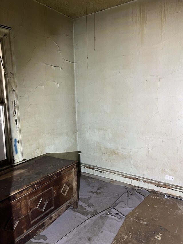 2431 W Taylor St, Chicago, IL 60612 - view of empty room