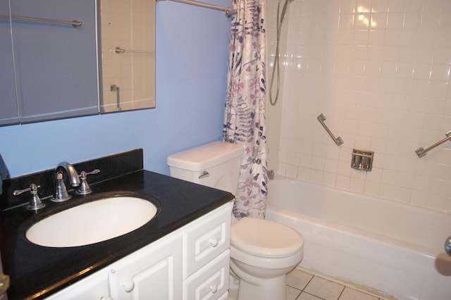 4184 Cove Ln Unit D, Glenview, IL 60025 - full bath featuring shower / tub combo, vanity, and tile patterned floors